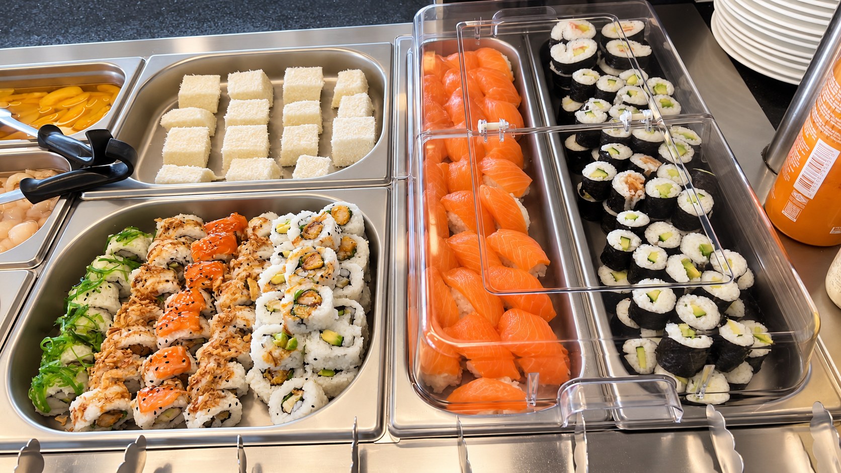 Sushi, nigiri and maki at the Chinesische Mauer buffet